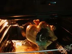 Пиле на грил във фурната в продължение на 7 рецепти