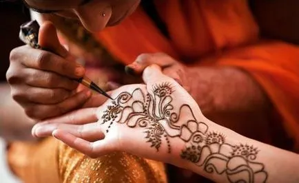 Mehendi у дома за начинаещи