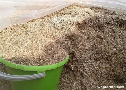 Минерали пиле костно брашно, черупка, креда и чакъл