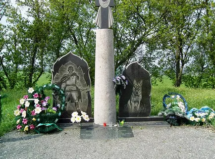 Човекът куче като войници на Червената армия воюва срещу нацистките окупатори