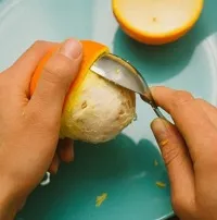 Коледа фенери с ръцете си