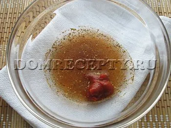 Свински пържоли с картофи и сирене в рецептата на фурна със снимка