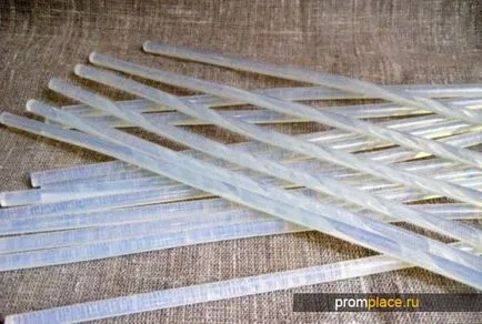 Работа с силиконово лепило