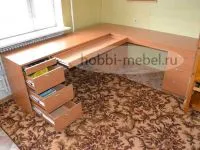 А бюро за две деца със собствените си ръце