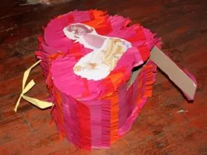 Pinata с ръцете си