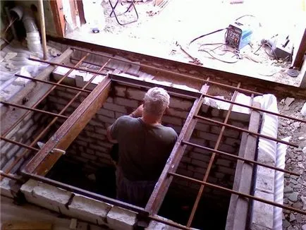 Изба в гаража за своята rukakmi - особено строителство