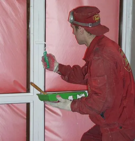 Боядисване боя за PVC панели от пластмаса, видео инструкции за рисуване с ръце и снимка