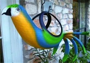 Parrot на гумата с ръцете си, как да се направи видео инструкции