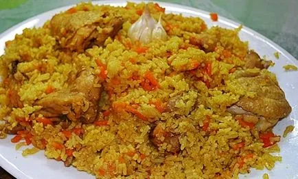 Узбекски пилаф с пилешко, се готви вкусно и домашно