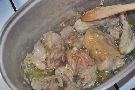 Узбекски пилаф с пилешко, се готви вкусно и домашно