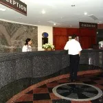 Работа на рецепция за момичета