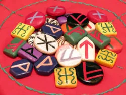 Rune магия и как тя може да помогне (може) Rune магия и как тя може да помогне