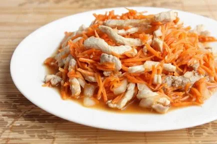 Пилешки салата с корейски моркови - колекция от доказани и нови