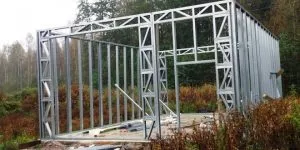 Shed на снимката профил металната ръцете си, искам да изградя (метален профил) Shed на снимката профил металната ръцете си, аз искам да се изгради