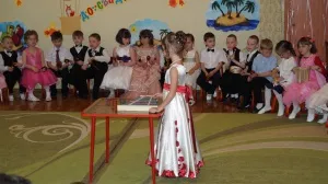 Шиене на деца и тийнейджъри, елегантна рокля