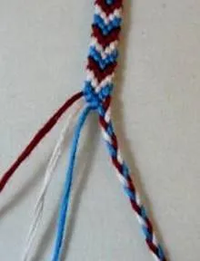 Как да тъкат Baubles стрелка