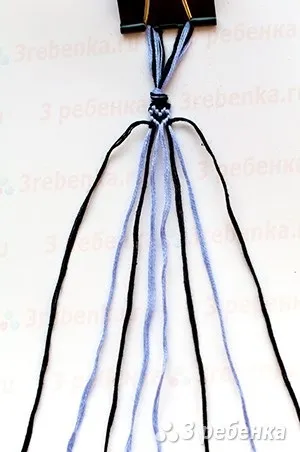 Как да тъкат Baubles стрелка