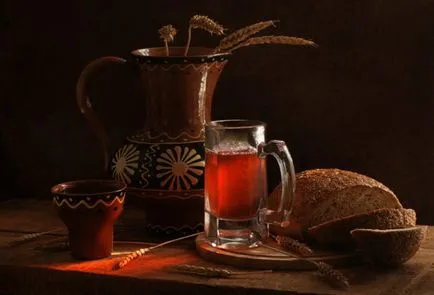 Квасът Квас със стафиди, без мая, ръжено брашно