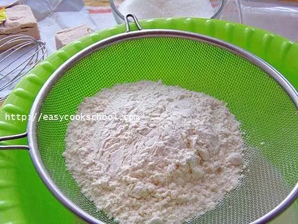 Сладки кифлички от тесто с мая рецепти със снимки стъпка по стъпка, лесни рецепти