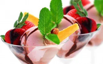 Да се ​​научим да се готви у дома, без да popsicles машина за лед сметана