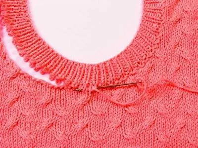 Игли за плетене плетени на задната част на врата постепенно