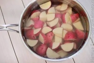 Печена пиле с картофи