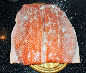 Осоляване Trout у дома