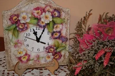 Магистър учебни часа декупаж