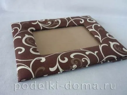 Направете рамка от картон с ръцете си