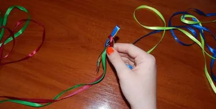 Как да тъкат Baubles на касетите