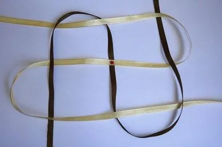 Как да тъкат Baubles на касетите