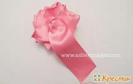 Розета от сатенени панделки с ръцете си