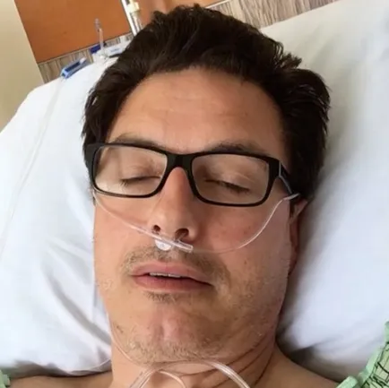 Актьорът Джон Barrowman от - Doctor Who - е приет в болница с апендицит - пресни последно