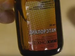 Какво и как да се залепят плексигласа у дома