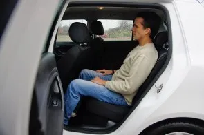 Колкото по-добре на новата Skoda Fabia за своя предшественик, от второ поколение - в резултат на дуел