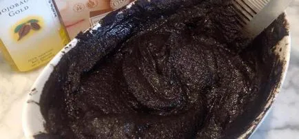 Черно свойства къна за коса, прилагането