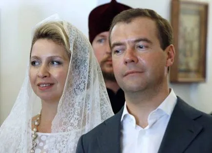 Дмитрий Медведев, кратка биография, снимки и видео, личен живот