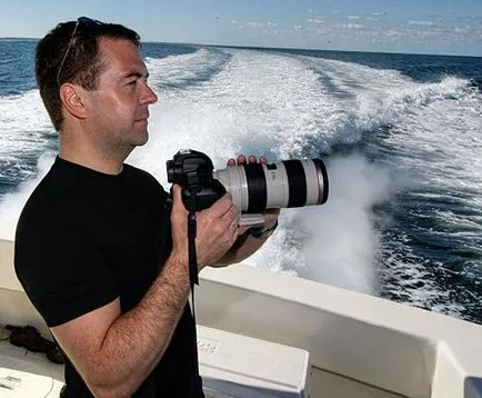 Дмитрий Медведев, кратка биография, снимки и видео, личен живот