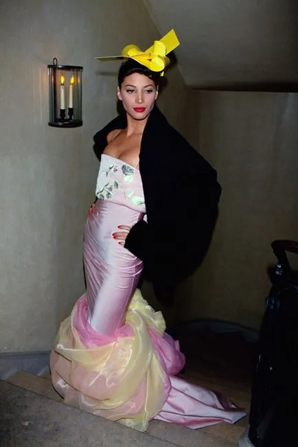 Galliano, John, мода енциклопедия