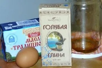 Синята глина маска за лицето на всички проблеми, домашно приготвена
