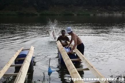 Ние произвеждаме понтони с ръцете си