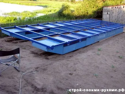 Ние произвеждаме понтони с ръцете си