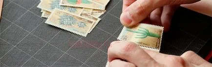 Как да се придържаме печат върху плика