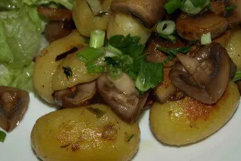 Как да си направим вкусни картофи в селски домашни рецепти и съвети
