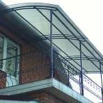 Покривът над балкона с ръцете си, как да се направи ремонт и изолация