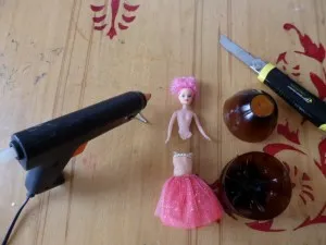 Doll кутия с ръцете си майсторски клас със снимки и видео