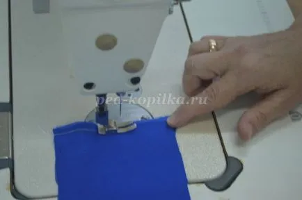 Doll кутия с ръцете си