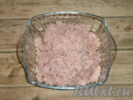 Пилешки пълнени палачинки - рецепта със снимки