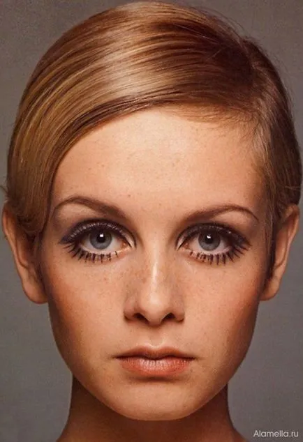 Грим Twiggy собствените си ръце