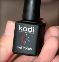 Matte лак за нокти как да се прилагат и това, което е най-добро за маникюр (снимки и видео)